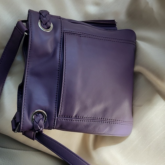Michael Kors Lillac Purple Leather & Chrome Crossbody Bag , $40 - Picture 2 of 5